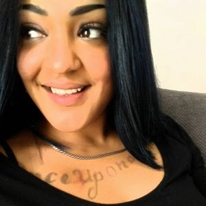 Meet your Posher, Karina kay